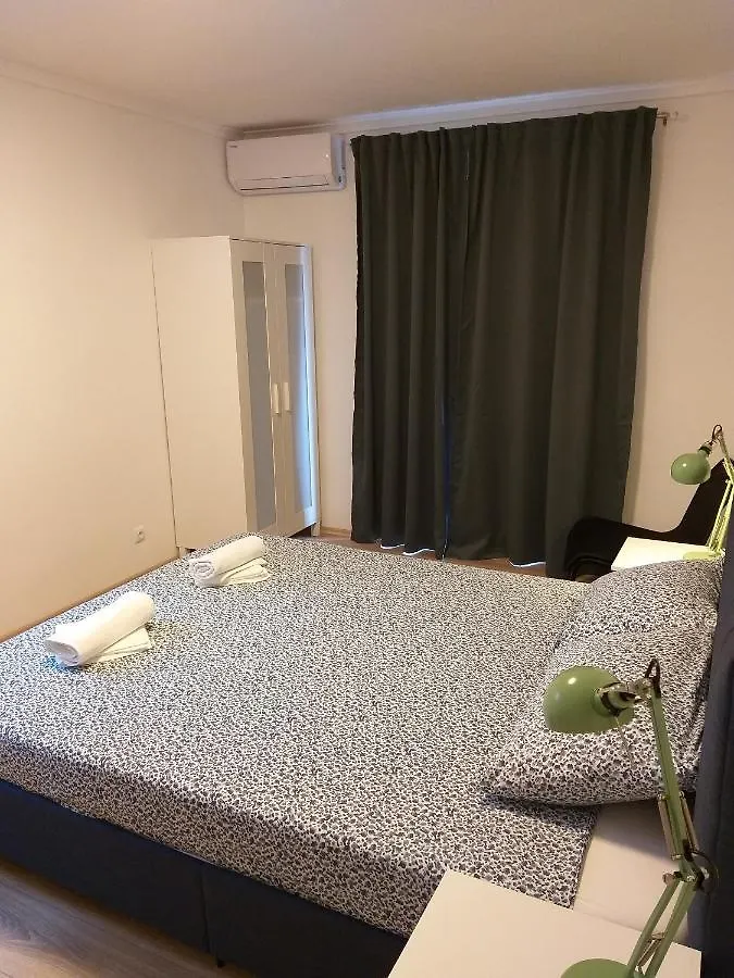 Affittacamere Apartments And Rooms With Parking Space Njivice, Krk - 17010
