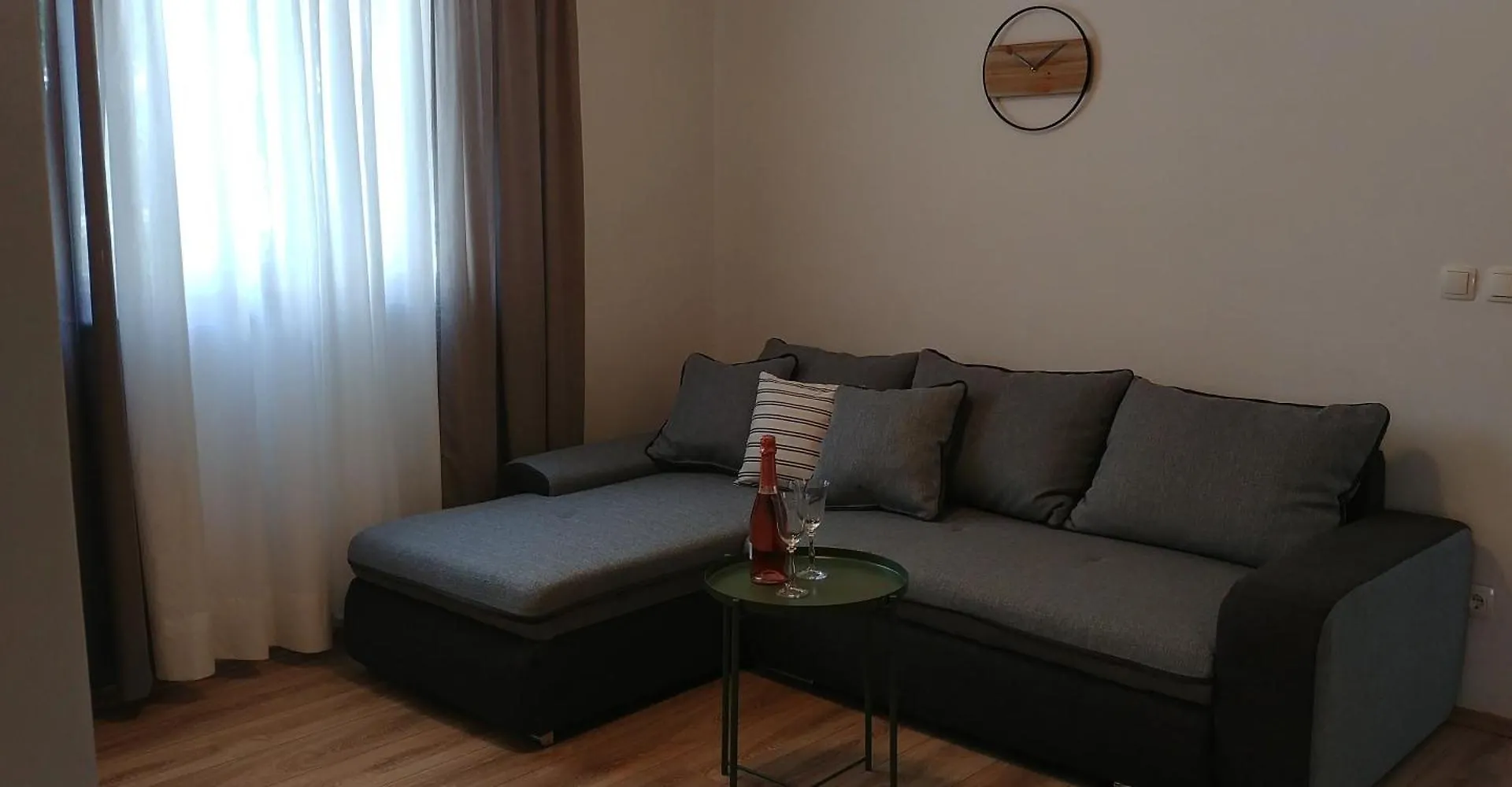 Apartments And Rooms With Parking Space Njivice, Krk - 17010 Njivice